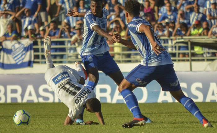 CSA e Santos não passaram do 0 a 0 neste domingo