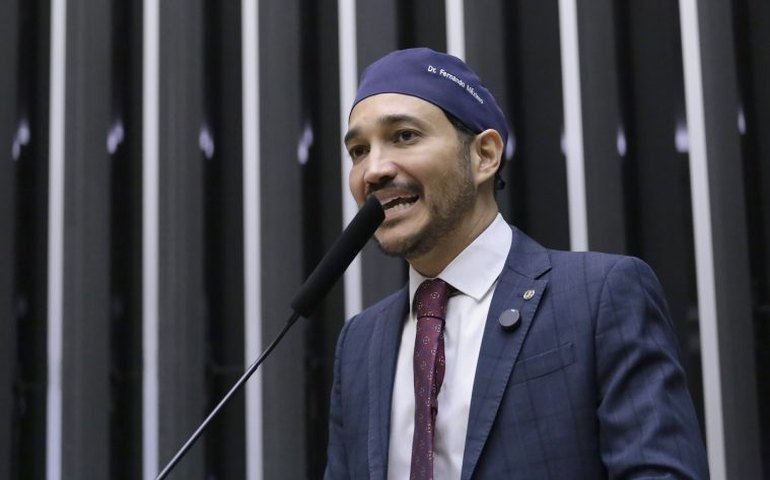 Comissão aprova inclusão de oncologia pediátrica nos cursos de saúde