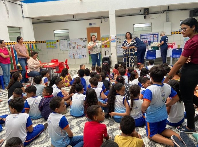 Escolas municipais mobilizam comunidade escolar para eleição direta de diretores e vices
