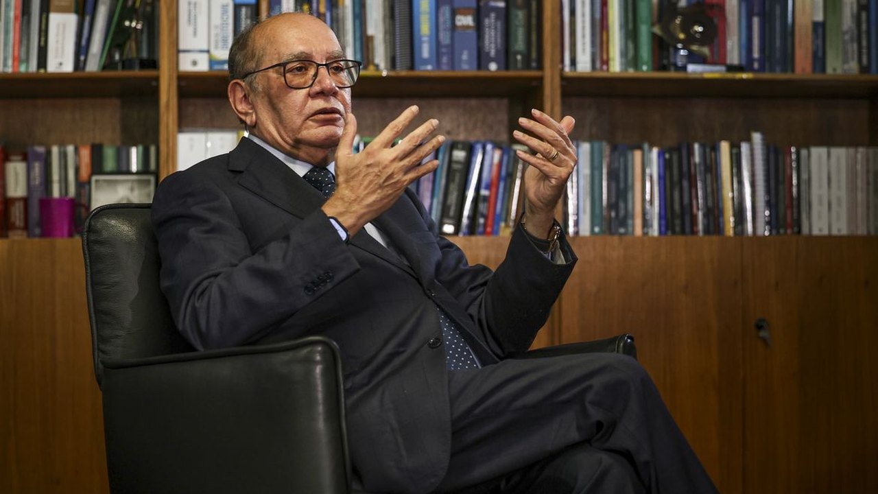 'Redes sociais são inimigas da verdade e da confiança', diz vencedor do Pulitzer