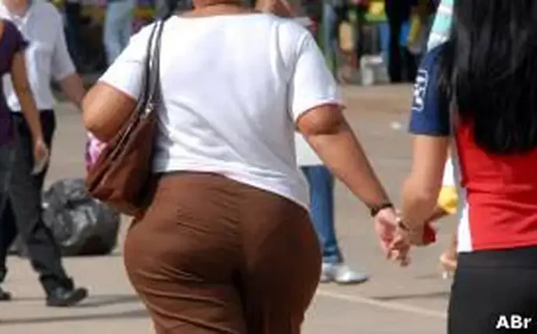 Magnésio ajuda a perder peso? Entenda os benefícios do suplemento 