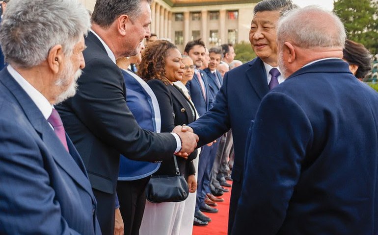 Brasil e China criam plano de trabalho para implementação de certificação eletrônica