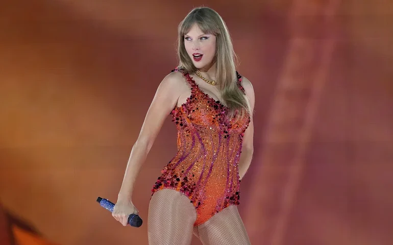 Suspeito de conspiração para show de Taylor Swift pede desculpas em tribunal austríaco antes do veredicto.