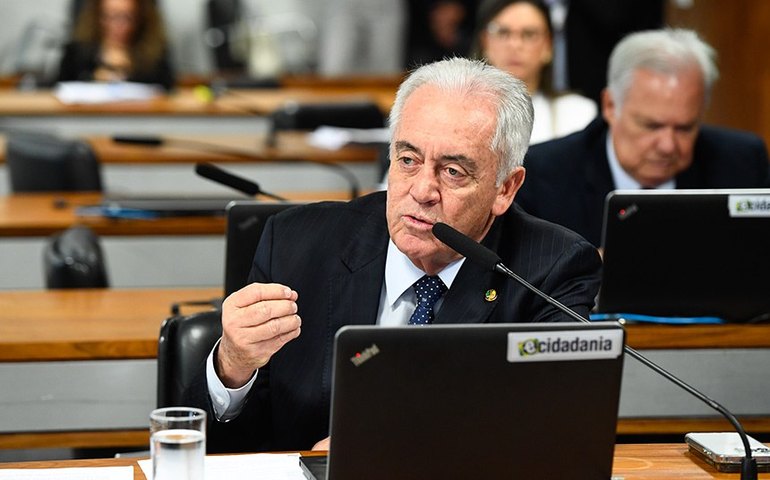 Fim da escala 6x1: definição sobre PEC deve ficar para julho, diz presidente da CCJ
