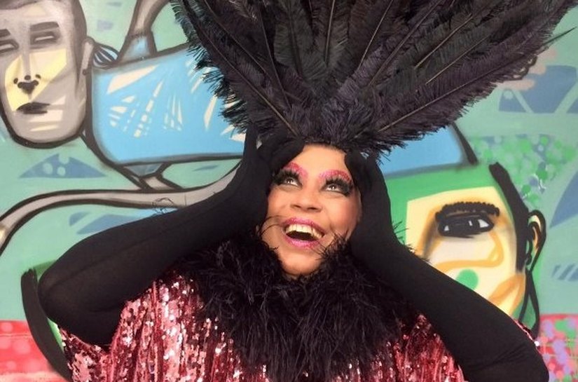 Cantora pós-tropicalista Maria Alcina tem especial no Aplauso