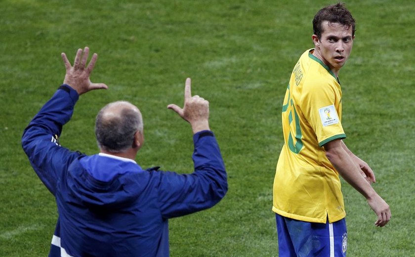 7 a 1 é ‘editado’, Júlio César vira herói, e Brasil vence Alemanha na Copa