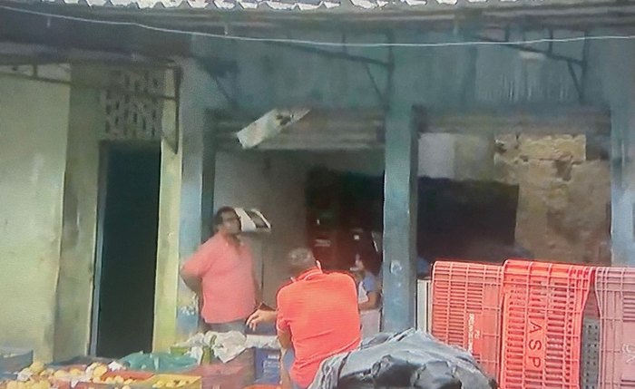 Incêndio foi registrado nas primeiras horas da manhã desta terça
