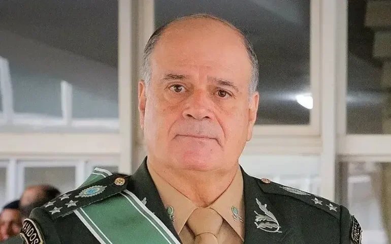 Freire Gomes rebate Torres e liga minuta golpista a reunião com Bolsonaro: 'pontos idênticos'