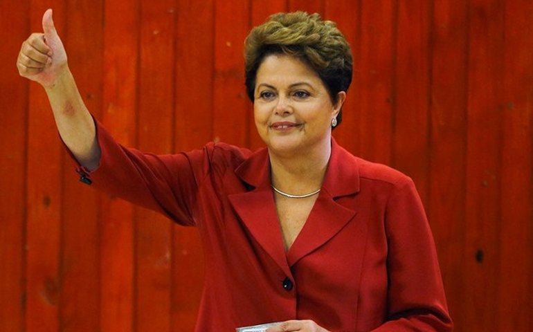 Reeleição amplia para 16 anos ciclo do PT no poder