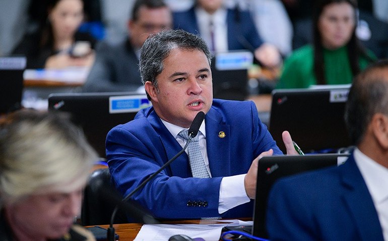 Projeto de simplificação tributária será debatido em sessão temática