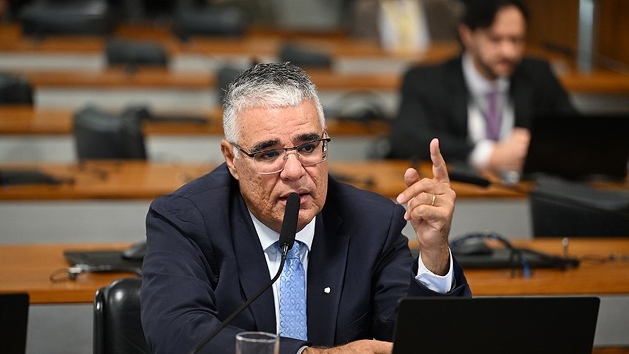 CDH aprova programa com sinalizador de emergência para vítimas de violência doméstica