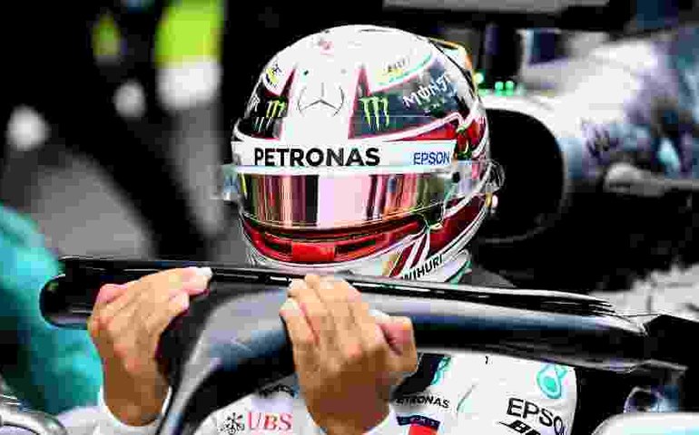 Mercedes troca motor e Hamilton perderá posições no grid do GP da Itália de F-1