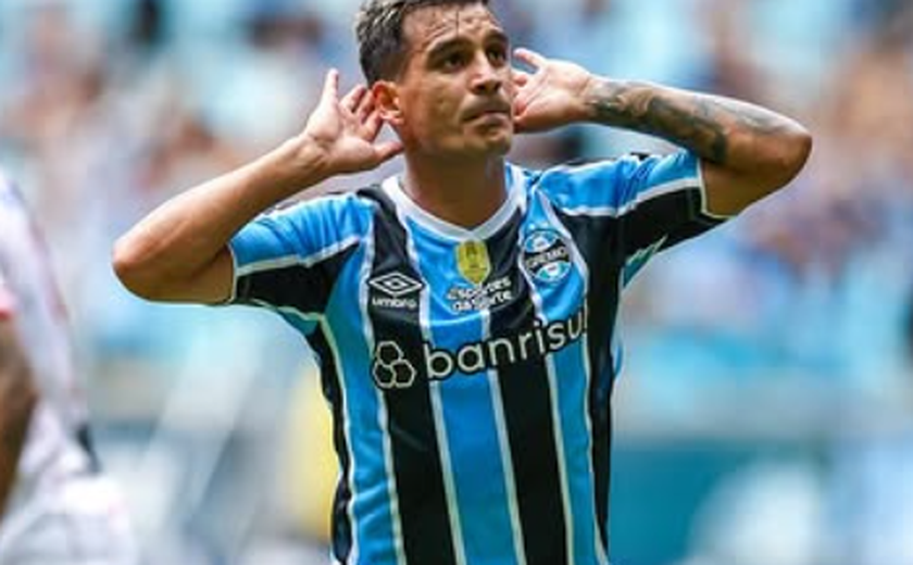 Grêmio goleia o São Luiz e encaminha vaga às semifinais do Campeonato Gaúcho