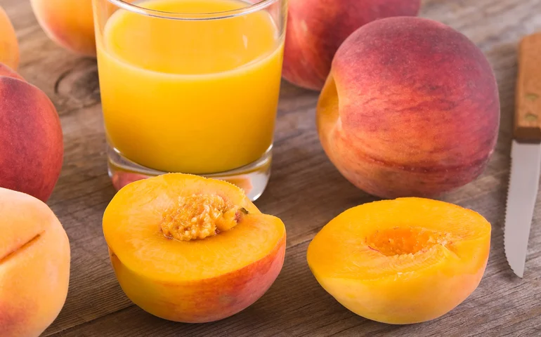 Governo federal investe R$ 4 milhões na compra de suco de pêssego do RS