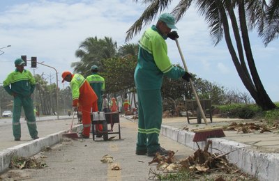 Salvador Lyra e Avenida Assis Chateaubriand recebem mutirão da limpeza