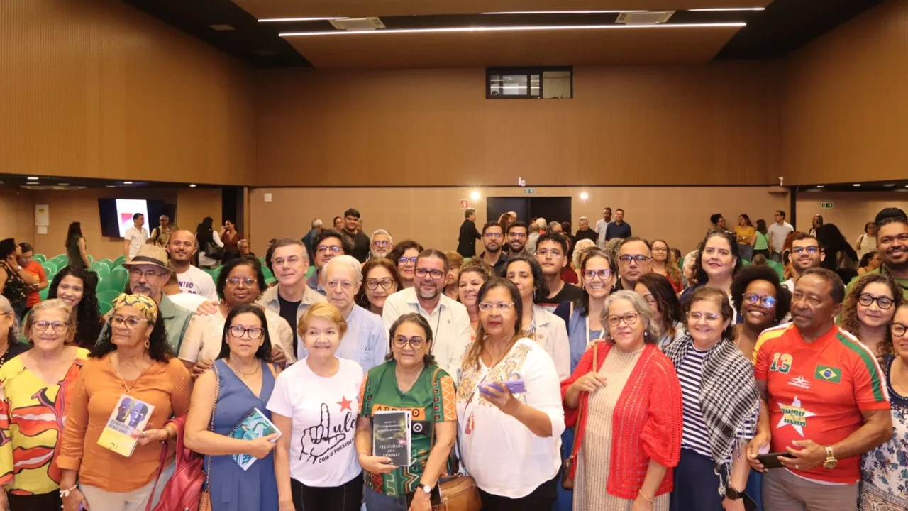 Em defesa da democracia, ciclo de debates em Alagoas reúne Frei Betto e fortalece reflexão política