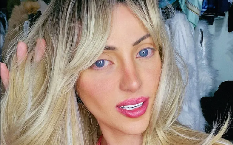 Influenciadora 'Barbie humana' é encontrada morta em casa na zona oeste de São Paulo