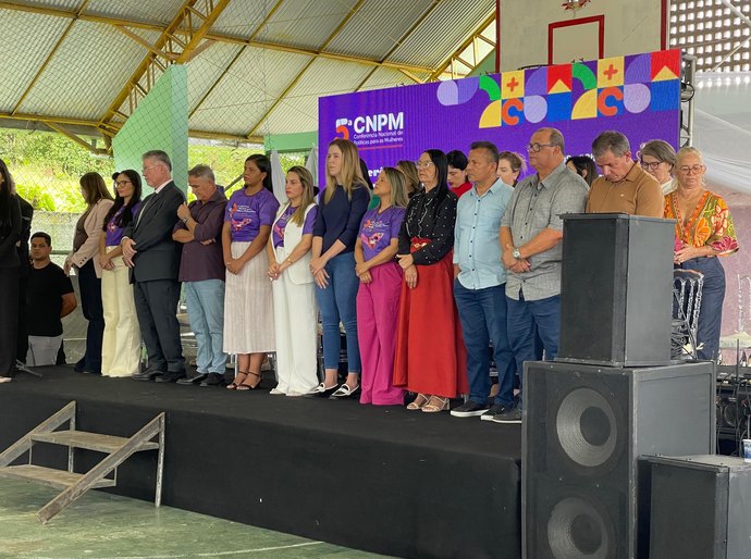 Cibele Moura participa de Conferência de Políticas para Mulheres Palmarinas e defende união e políticas efetivas para proteger mulheres