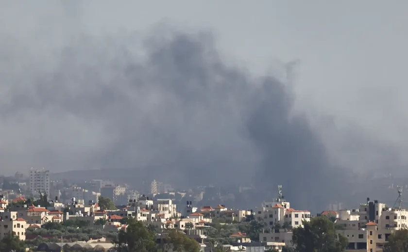 Israel diz que Irã disparou mísseis em território israelense e recomenda busca de abrigos