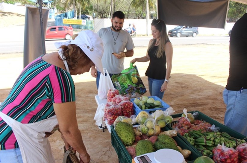 Feira Orgânica da Semarh volta a oferecer produtos à população