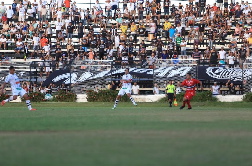 Após laudo da PM, arquibancadas metálicas do Fumeirão são interditadas