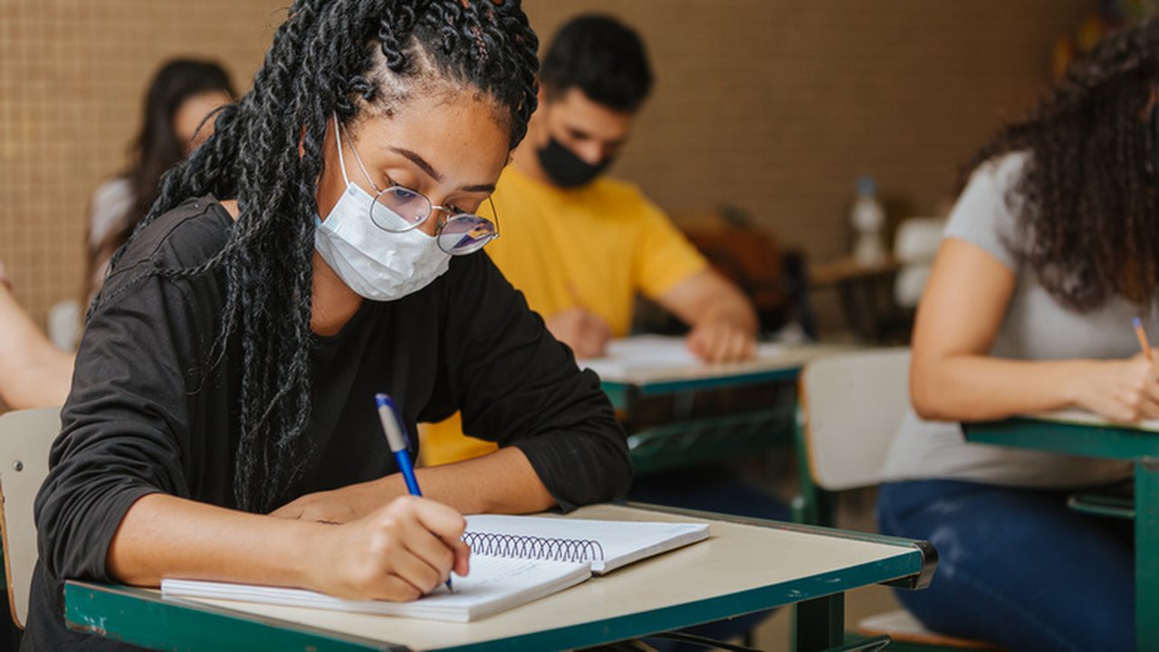 Enem: graduados veem a prova como opção para mudar de área