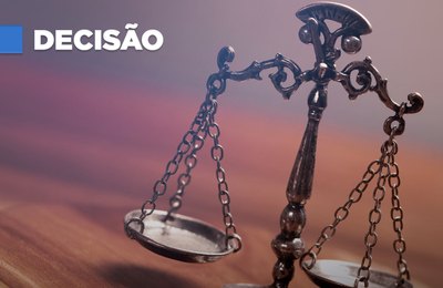 Uninter deve rescindir contrato e indenizar aluno após alterar curso sem autorização