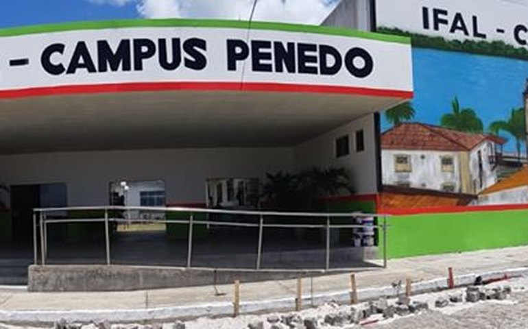 Ifal abre chamada pública para aquisição de gêneros das agricultura familiar em Penedo