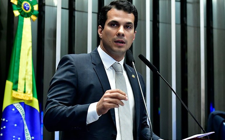 Senador Irajá denuncia crise na saúde do Tocantins