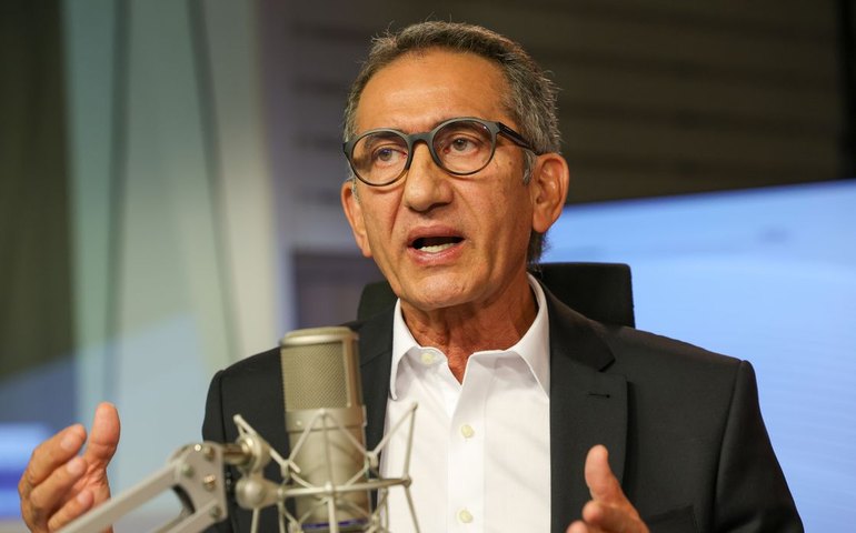 Águas do São Francisco irrigarão terras e economia local, diz ministro