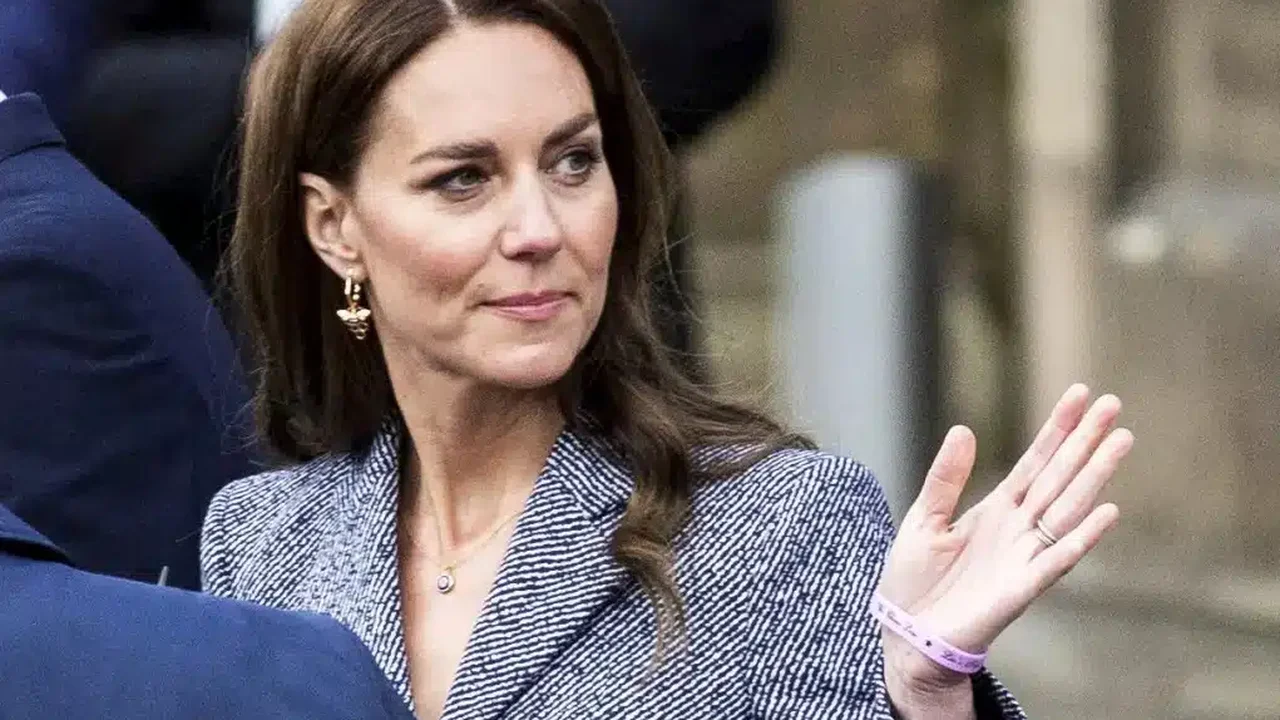 Kate Middleton diz que concluiu quimioterapia e retornará a funções públicas