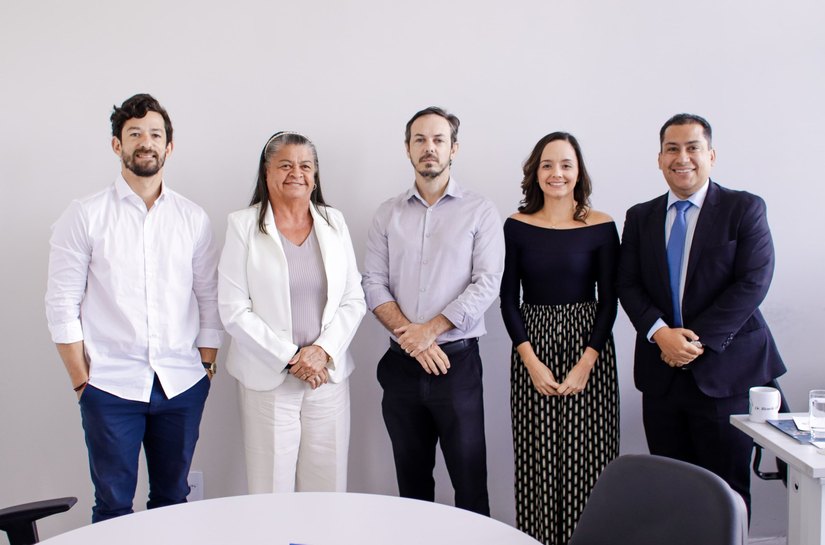 Prefeita Tia Júlia realiza visita institucional ao Ministério Público do Estado de Alagoas
