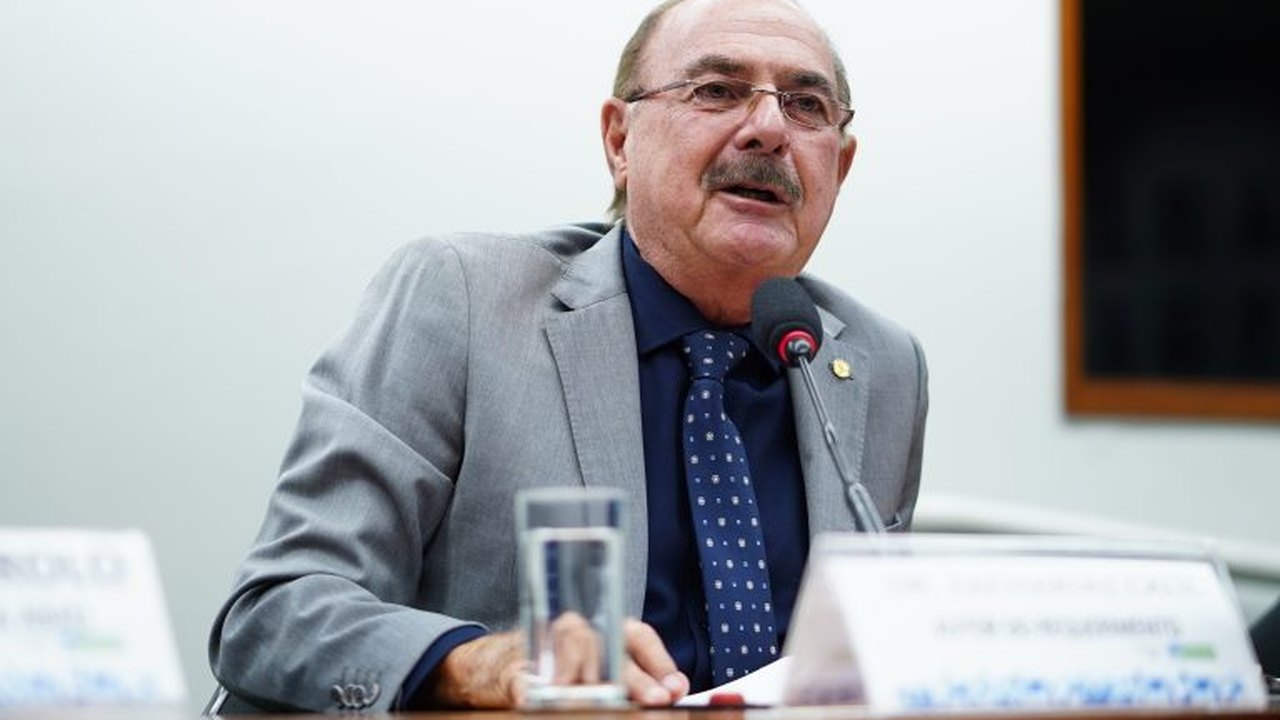 Especialistas defendem calendário vacinal para pessoas com obesidade e campanhas informativas
