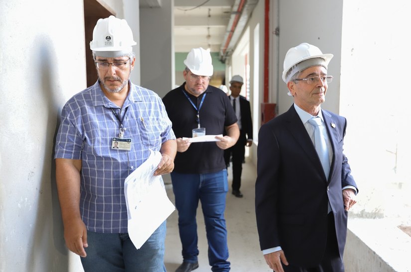 Fábio Bittencourt visita obras do novo centro administrativo do TJAL