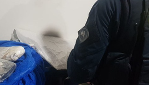 Bagagem com dois tabletes de cloridrato de cocaína é apreendida na BR-101 em Estância / Foto: Foto: PRF/SE