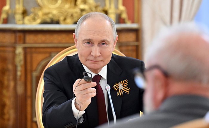 Reunião entre Lula e Putin reforça papel estratégico da parceria entre os países do Sul Global Reunião entre Lula e Putin reforça papel estratégico da parceria entre os países do Sul Global