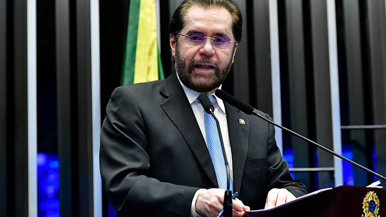 Plínio Valério celebra Dia Mundial da Liberdade de Imprensa