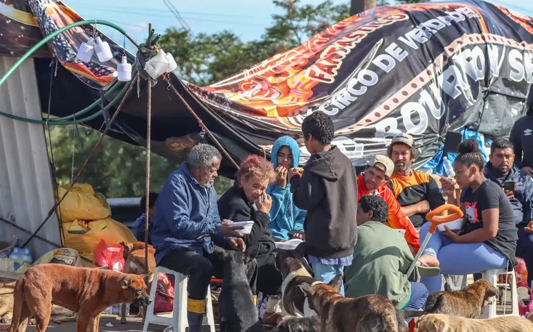 Governo do RS vai pagar R$ 2,5 mil a famílias na extrema pobreza