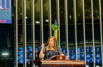 Dra Eudócia volta a cobrar afastamento do secretário estadual de Saúde após nova denúncia envolvendo a pasta