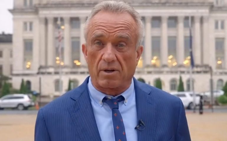 RFK Jr. é questionado no Senado dos EUA por semear dúvidas sobre vacinas e demissões do CDC