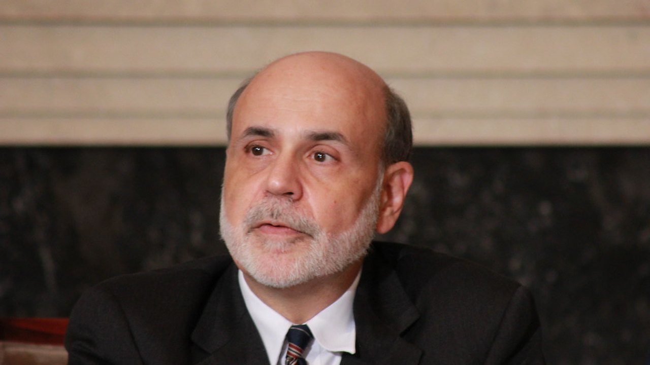 Choques de oferta que pressionam inflação nos EUA são temporários, diz Bernanke