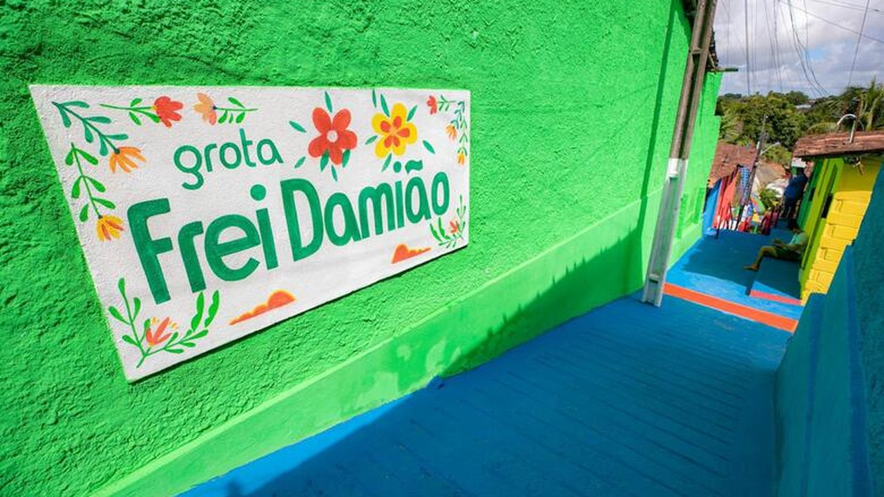 Governador inaugura obras de mobilidade urbana na Grota de Frei Damião