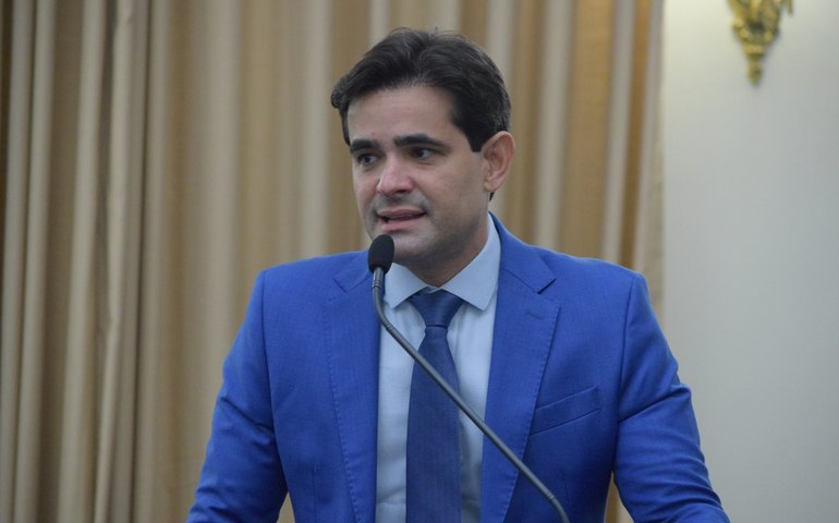 Deputado critica mudanças no trânsito do Jacintinho após intervenções do DMTT