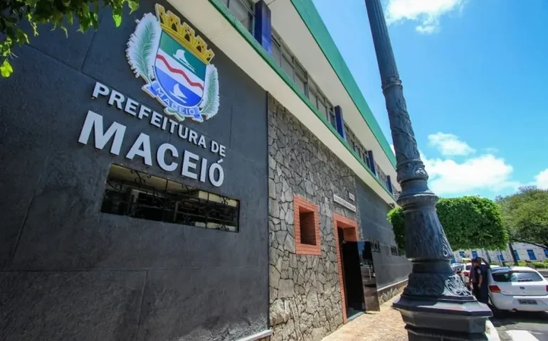 Contrato de R$ 70 milhões assinado na gestão JHC ganhou reforço de R$ 5,3 milhões de Cunha para campanhas publicitárias