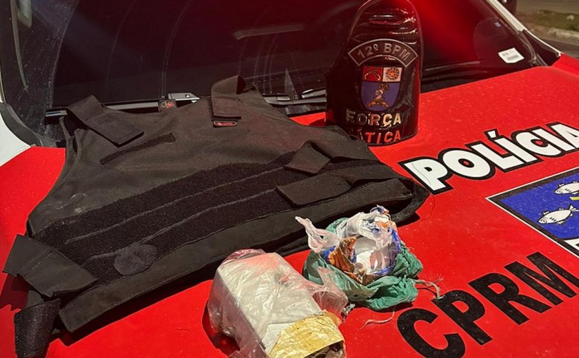 Membro do Comando Vermelho é preso com drogas e colete balístico em Maceió