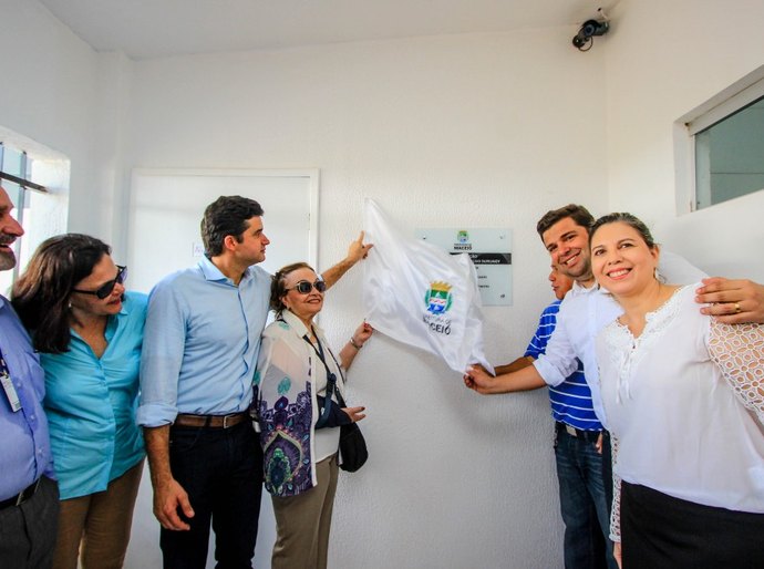 Rui Palmeira inaugura Unidade Docente Assistencial