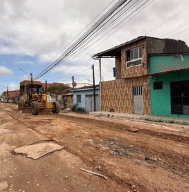 Prefeitura amplia frentes de pavimentação na parte alta de Maceió