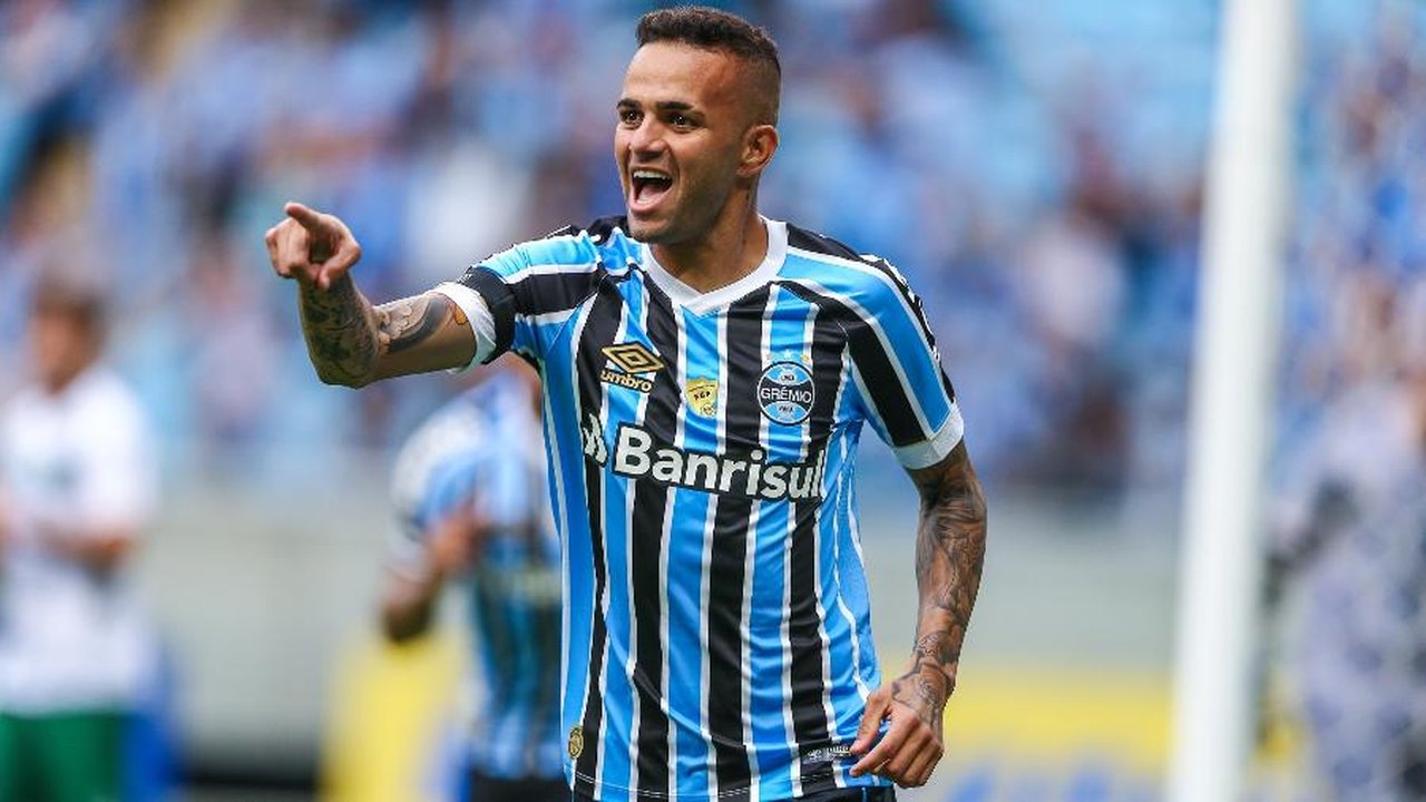 Vitória teve ajuda financeira de site de acompanhantes para trazer Luan, ex-Grêmio
