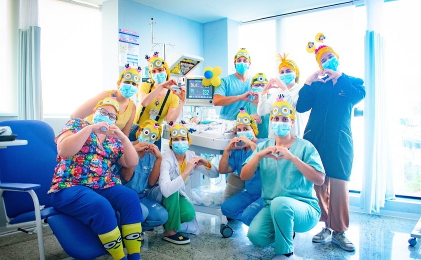 Minions invadem ala pediátrica do Hospital da Cidade e transformam rotina com leveza e afeto