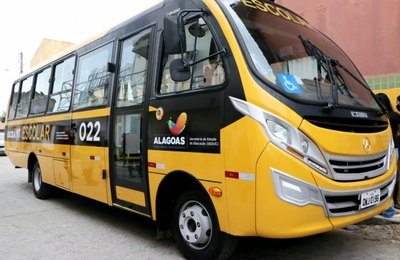 Escolas sertanejas comemoram recursos do Meu Transporte Novo e Rumo às Aulas